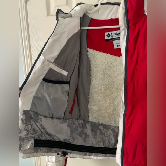 Columbia ski/snowboarding jacket - Picture 4 of 13